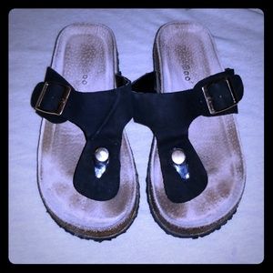 GIRLS SUADE FLIP FLOPS SIZE 12